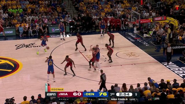 有人忧愁也有人欢喜！布朗外线三分杀人诛心高兴颠起小步伐