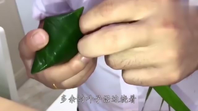 粽子中加入红豆,小伙子第一次试这馅料,出锅后家人夸赞