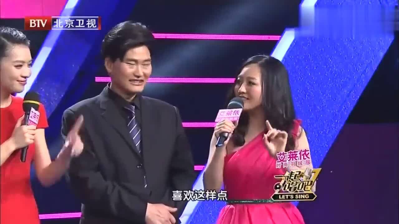 杜宁琳模仿李谷一唱难忘今宵春晚经典歌曲满满的回忆