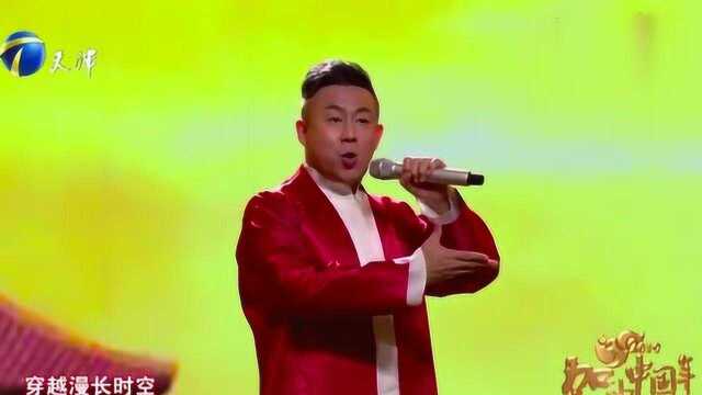 天津春晚:张越倾情演唱了歌曲《中国龙》,彰显龙的精神