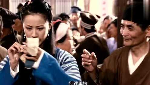 姬无力打得过客栈的人,却躲不过暗器,这一波暗器直接要了他的命 - 腾讯视频