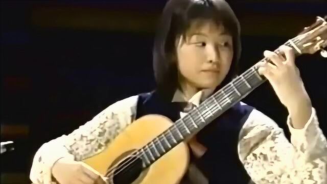 日本著名古典吉他演奏家村治佳织作品:G大调小步舞曲,绿袖子