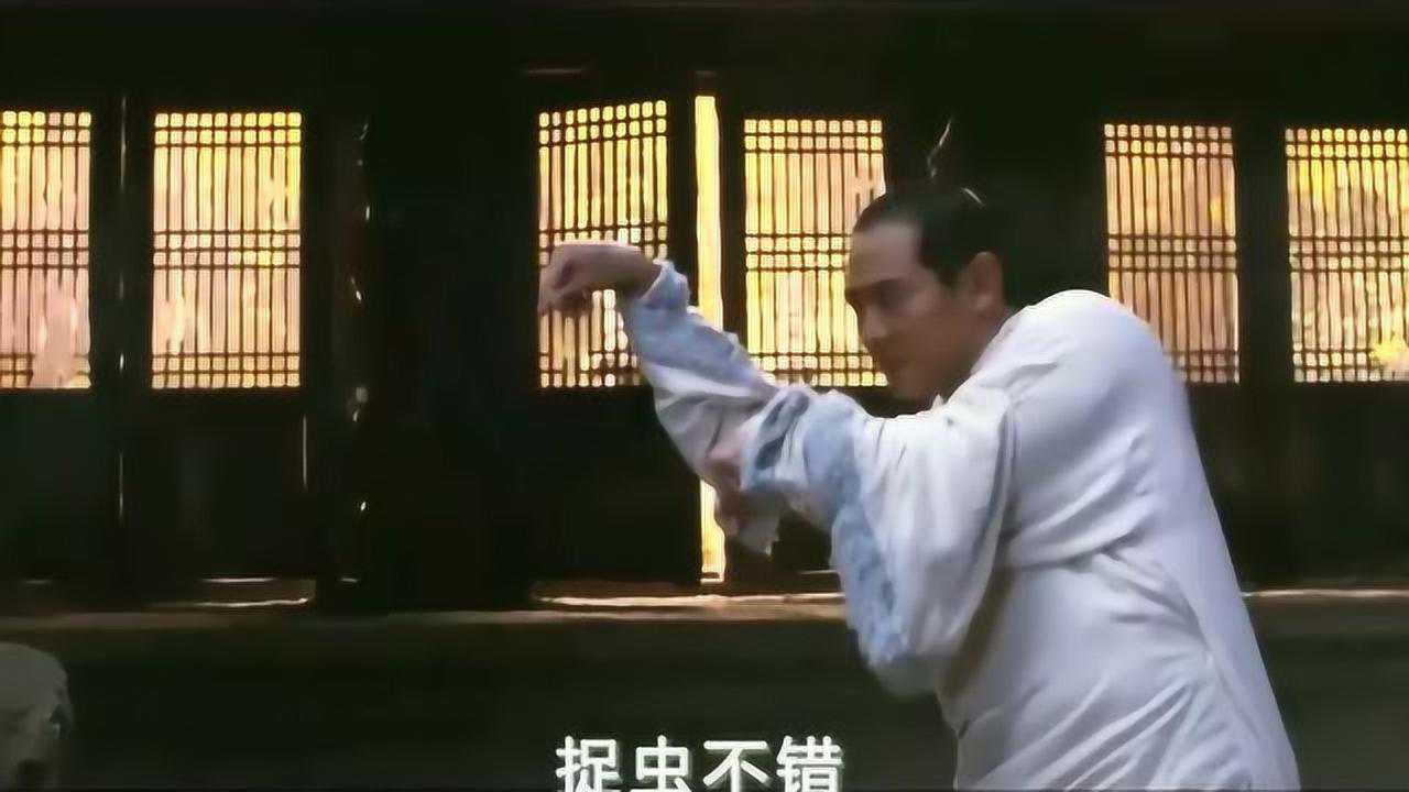 功夫之王:虎拳不敌螳螂拳,成龙发飙,一脚踢飞李连杰_腾讯视频