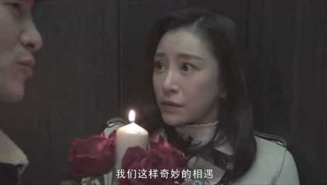 撩妹大师:电梯突然坏掉,小伙趁机对美女说情话,竟是他安排好的