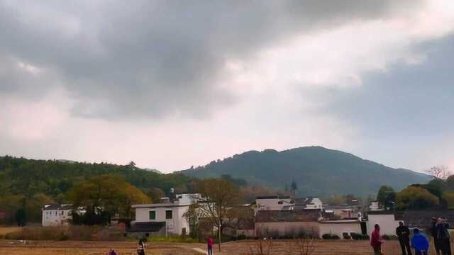 黄山秋天的塔川风景