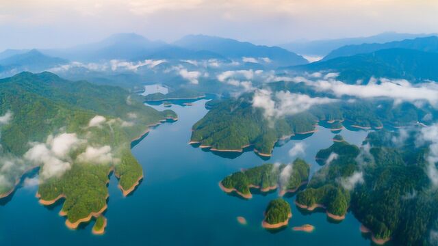 宝峰小镇生态盘龙湖