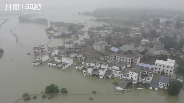 航拍江西九江湖口县受灾房屋 村民已安全撤离