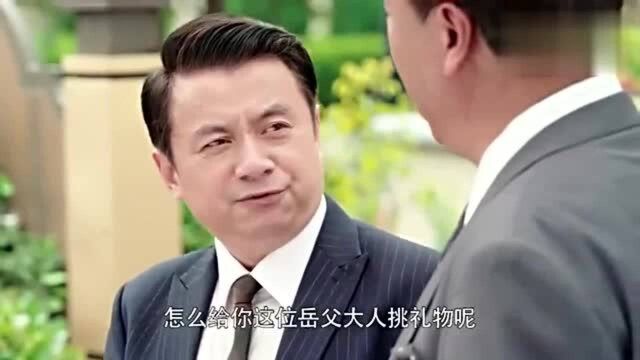 霸道总裁只要女子乖乖待在他身边,就满足她一切要求