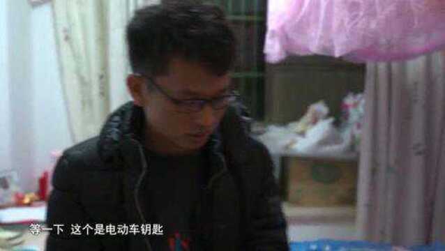 31890后男护士削发明志出征湖北 感人瞬间