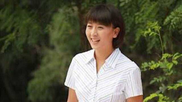 46岁闫学晶再婚高龄产子!二婚老公大10岁,与前夫女儿似母女