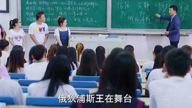 学生抄袭论文查重率高达百分之百,老师直接无奈了,这样做对吗?