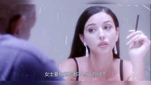 #莫妮卡.贝鲁奇