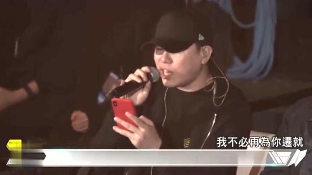 林俊杰演唱会现场《你要的全拿走》,歌声沁人心肺,让人感触至深