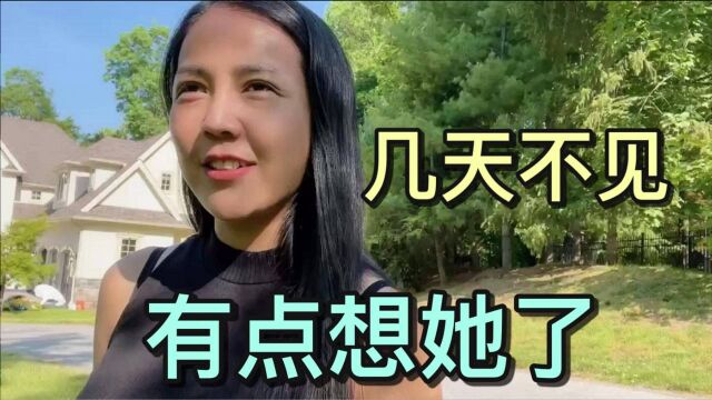 美国继女从亲妈家回来,跑到门口迎接她,真高兴她有两个妈妈