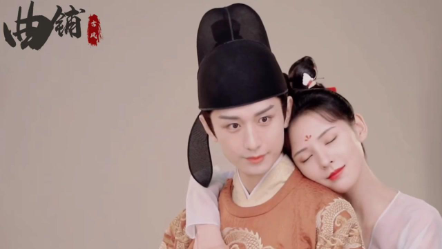 《与君歌》甜蜜花絮,成毅张予曦太奔放,心疼袁冰妍