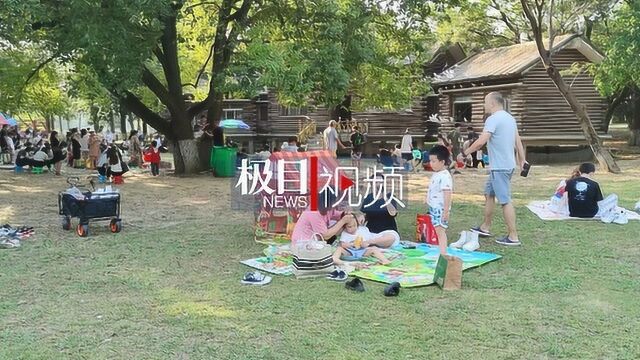 户外露营成为假期出游“新风尚”