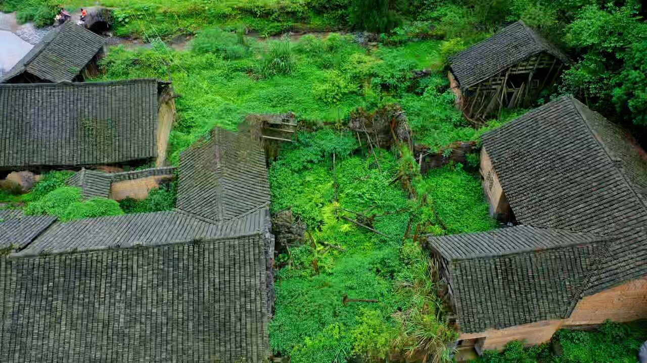 揭秘湘西无人村