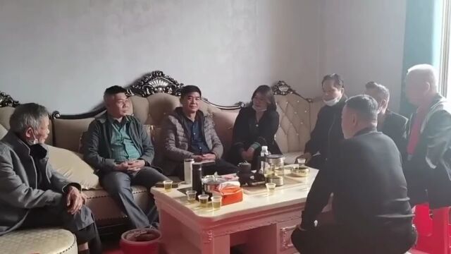 《北流风采人物》主编李文真牵针引线,两广兄弟携手发展沉香产业(视频)