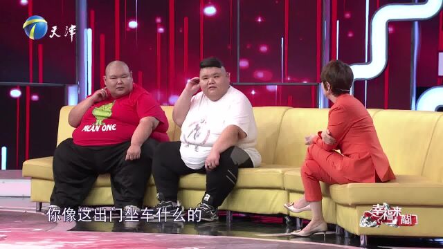 一个人坐三个人座位?男子因体型太大屡次被拒载