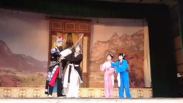 河南豫剧院一团优秀青年演员李娜领衔主演豫剧《包青天》饰演秦香莲杀庙一折.