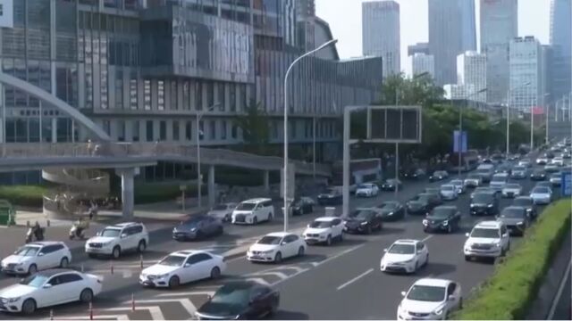 通勤班车和校车可申请使用公交车道