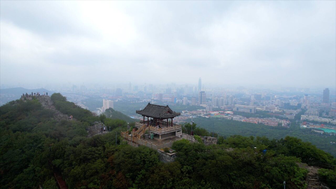 诗画山东|雨后千佛山云雾缭绕 清幽如仙境