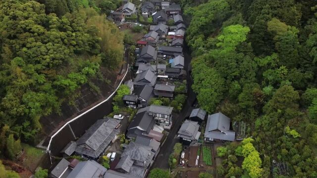 日本古朴村庄花沢 感受静谧淳朴的自然之美