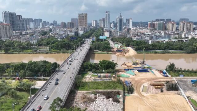 广西平陆运河钦州永福保通大桥建设进行时,明年通车通车