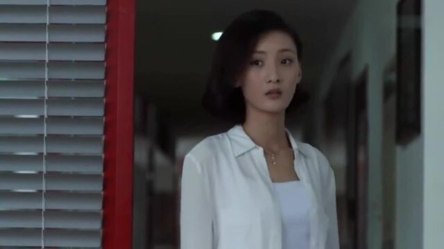 都市:美女来找老总,没想老总直接让把门关上,真是厉害!