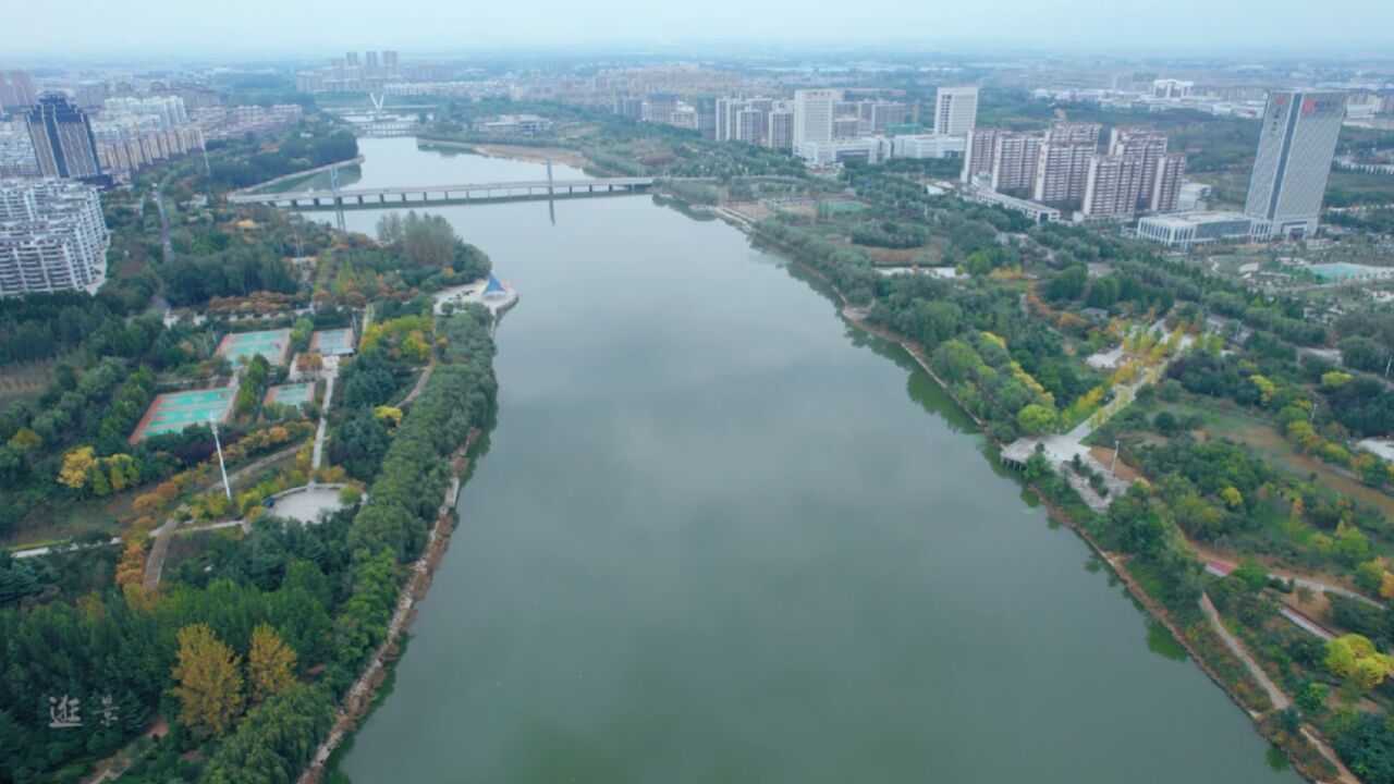 山东平邑县浚河美丽的绿色廊道