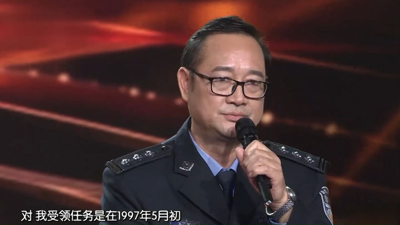 汪明荃嘹亮的嗓音,演唱一首《勇敢的中国人》,歌声简直无人能敌