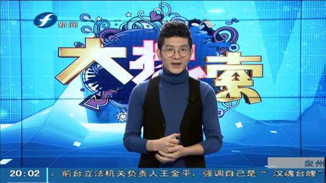 山西洪洞:废物利用 宝妈用废烟盒做手工书签