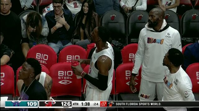 NBA常规赛：黄蜂vs热火第4节原声解说回放
