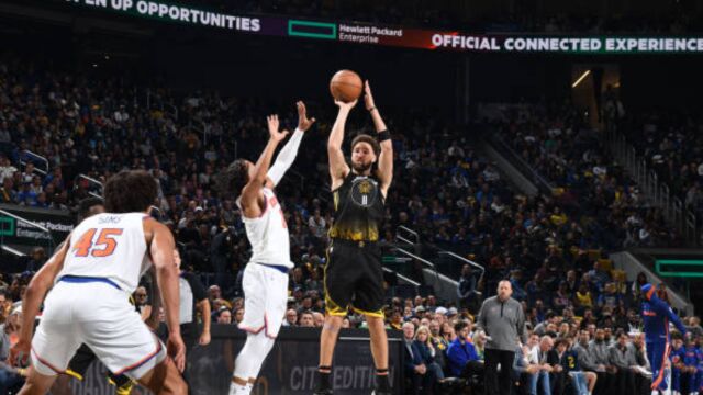 汤普森vs尼克斯集锦 20+3长驱直入滑翔暴扣