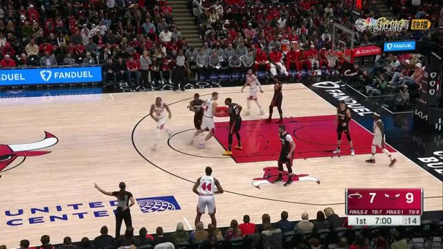 NBA常规赛：热火vs公牛第1节英文原声回放