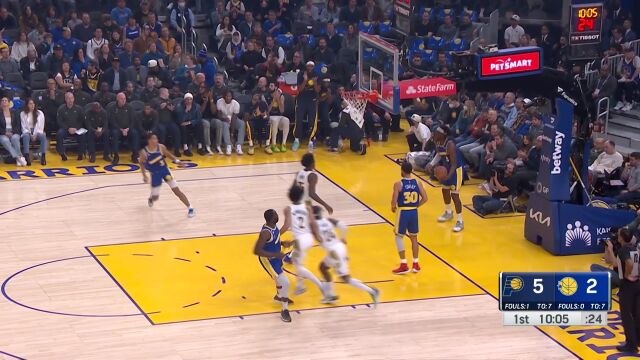 库里大意没闪身后被掏 希尔德反击拉杆得手