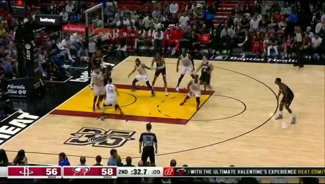 NBA常规赛：火箭vs热火第2节英文原声回放