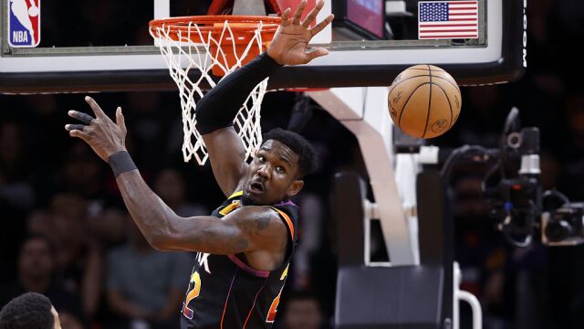 艾顿vs篮网集锦 全场24+14禁区之中纵横捭阖率队取胜