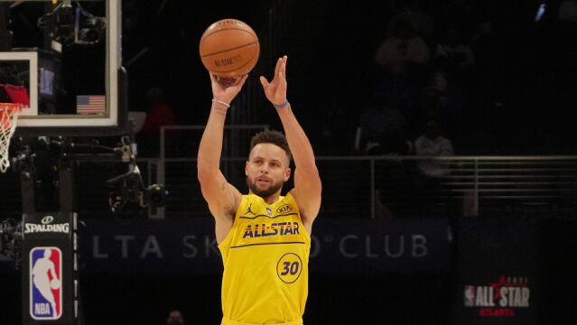 2021NBA全明星库里集锦 金州拉文降临全明星天秀空接暴扣