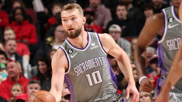 小萨vs公牛集锦14+17+10达成个人赛季第11次三双&生涯第29次