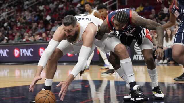 瓦兰丘纳斯vs火箭 全场22+17大号两双不敌火箭