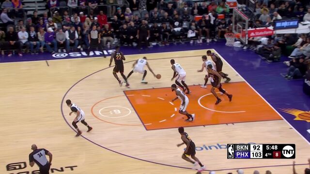 克拉克斯顿转身勾手命中 欧文穿越火线突挑篮建功