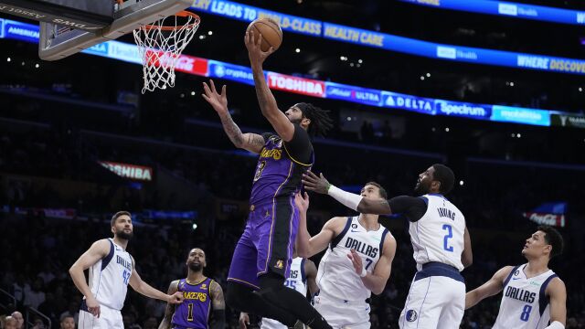 戴维斯vs独行侠集锦 全场统治篮下26+10成空砍