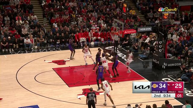 NBA常规赛：湖人vs公牛第2节英文原声回放