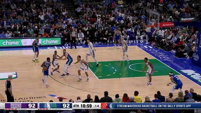 没关系我会出手 伍德外线甩狙精准命中打成3+1