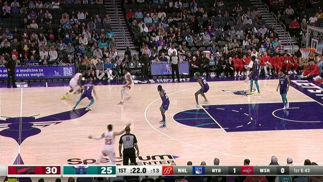 争分夺秒！猛龙首节末进攻波1分钟狂砍7分