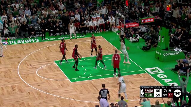 反击就在一瞬间！塔图姆空切上篮+突破暴扣强势反超