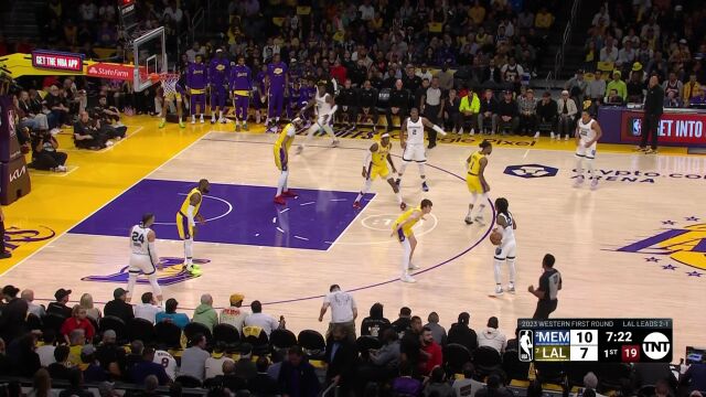 灰熊vs湖人 第1节英文原声回放