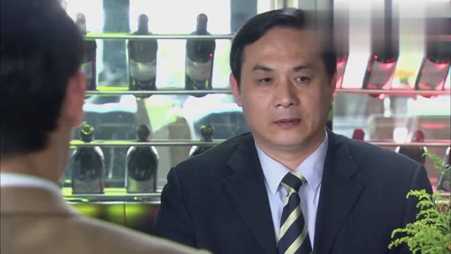 厉氏集团先一步接触了周茂 一涉及到总裁厉仲谋 向峻就发火