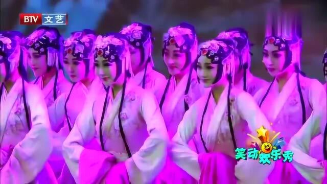 中国古典舞剧《粉墨春秋》致敬中国戏曲